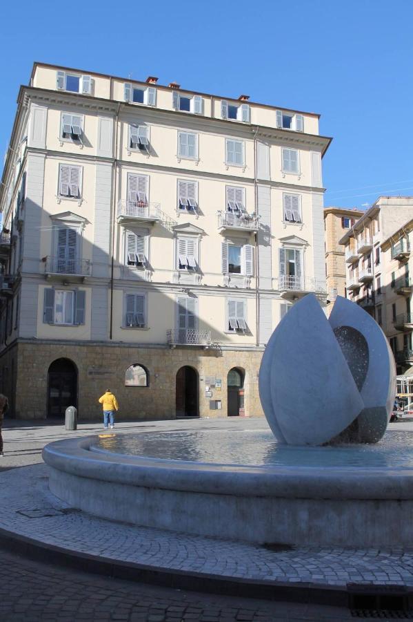 You Stay "Main Street & Station" La Spezia Bagian luar foto